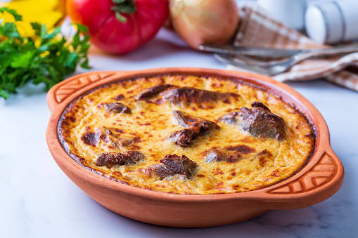 Tavë Kosi (Lamb with yogurt)